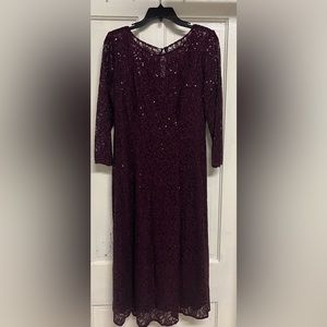 IGNITE Like new evening dress Size 12